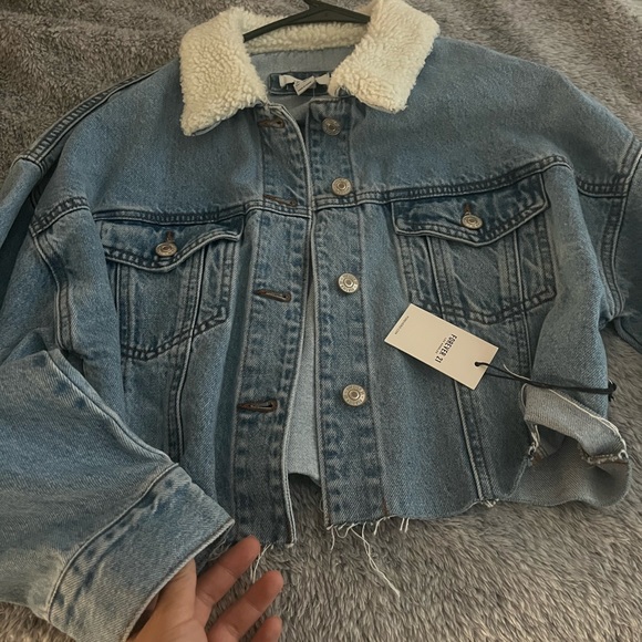 Cropped Jean jacket - Picture 3 of 3